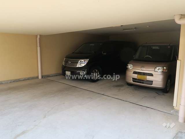 敷地内駐車場（屋内平面式）
