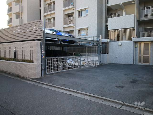 敷地内駐車場（屋外機械式）
