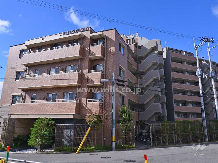 ライオンズ高槻古曽部の外観(北西側から)