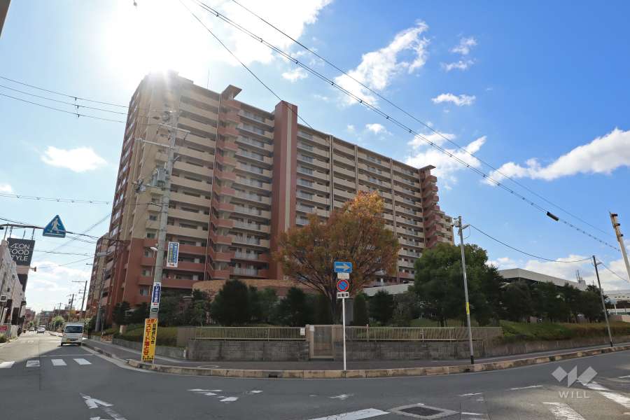ラセラ高槻ノースコートの外観（北東側から）