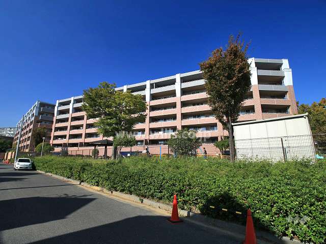 ランフォルセ高槻パークガーデンの外観