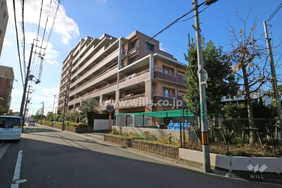 ルネ高槻の外観(北東側から)