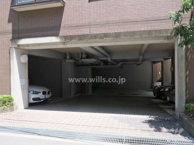 敷地内駐車場（屋内平面式）