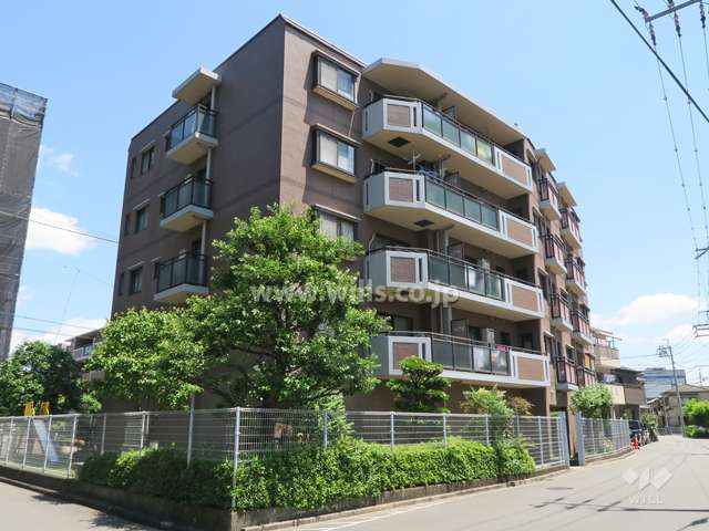 レールシティ高槻2番館の外観（北西側から）