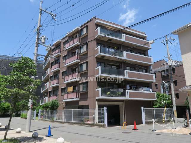 レールシティ高槻2番館の外観（南西側から）