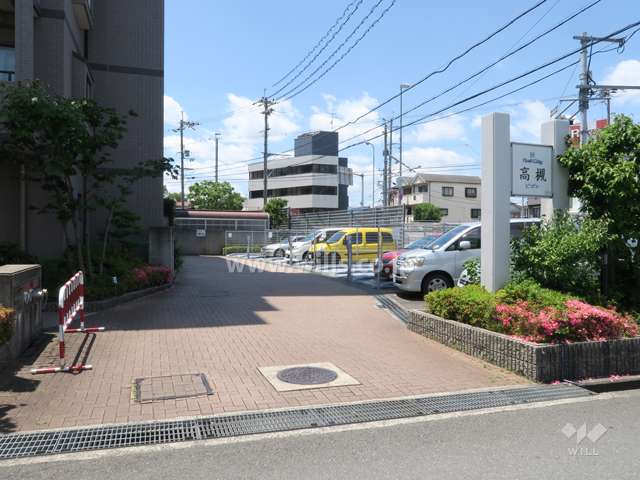 敷地入り口