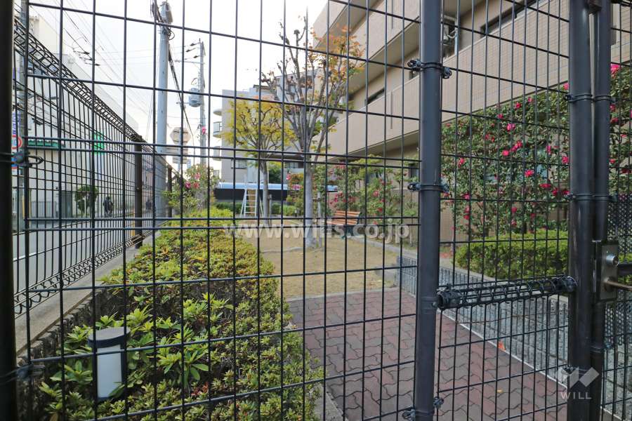 敷地内の公園