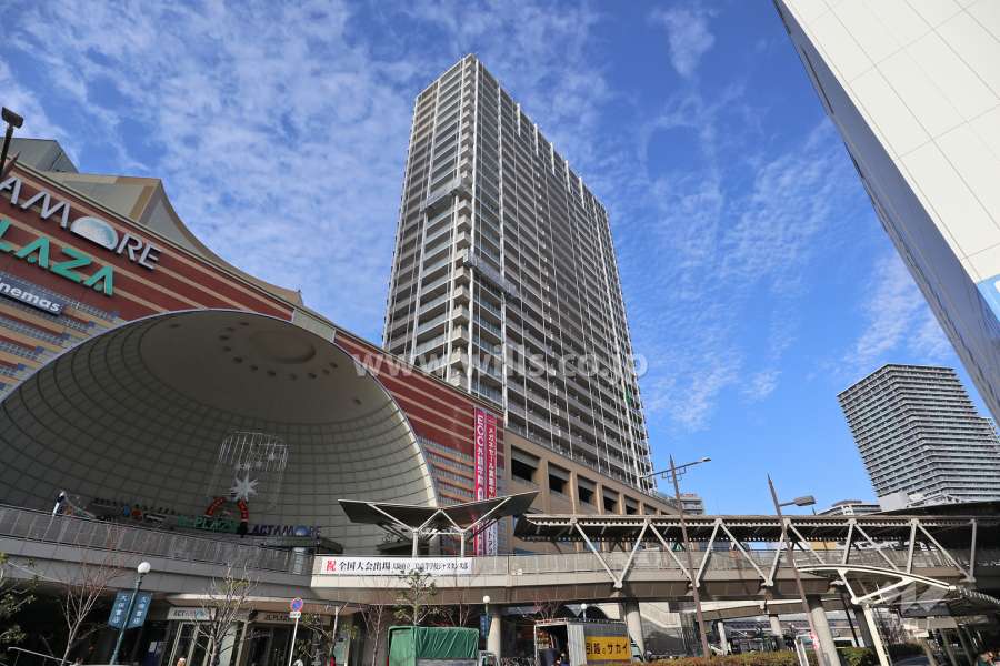 ローレルスクエア高槻イーストタワーB棟外観(南側から)