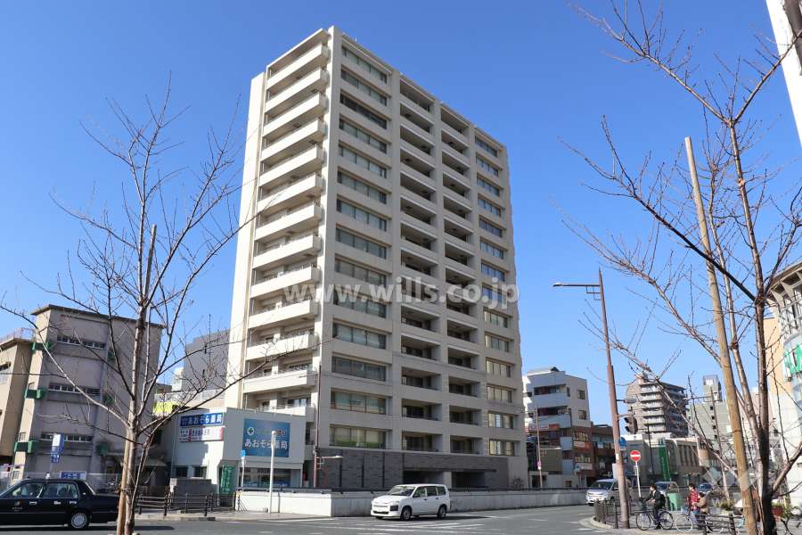 ロジュマン高槻ステーションフロントの外観(南東側から)