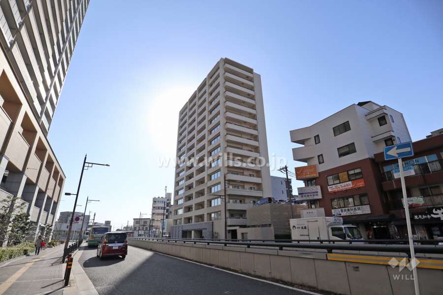 ロジュマン高槻ステーションフロントの外観(北東側から)