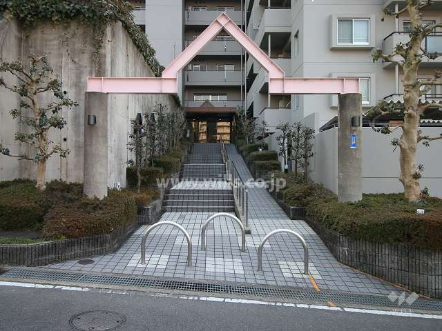 エントランスアプローチ