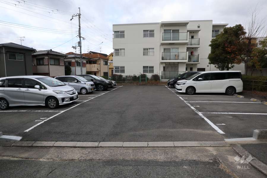 敷地内駐車場(屋外平面式)