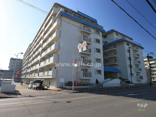 高槻スカイハイツの外観（北東側から）