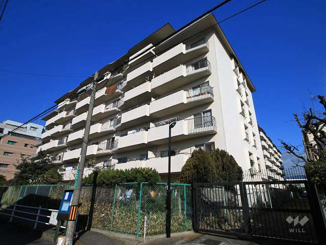 高槻センチュリーマンションの外観（南東側から）