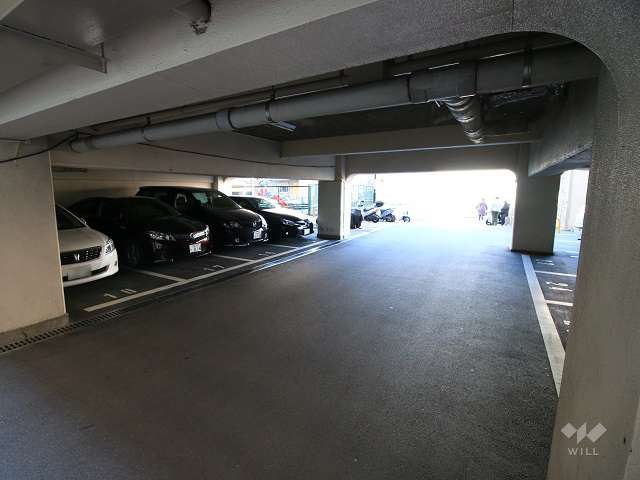 敷地内駐車場（屋内平面式）
