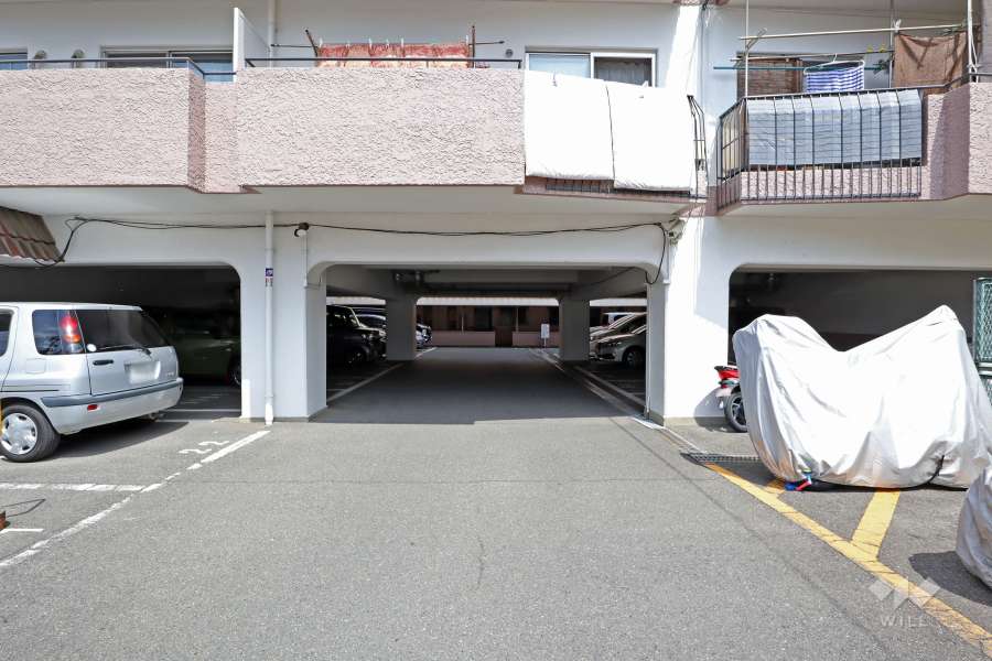 駐車場の出入口