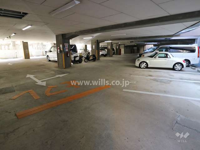 敷地内駐車場(屋内平面式)