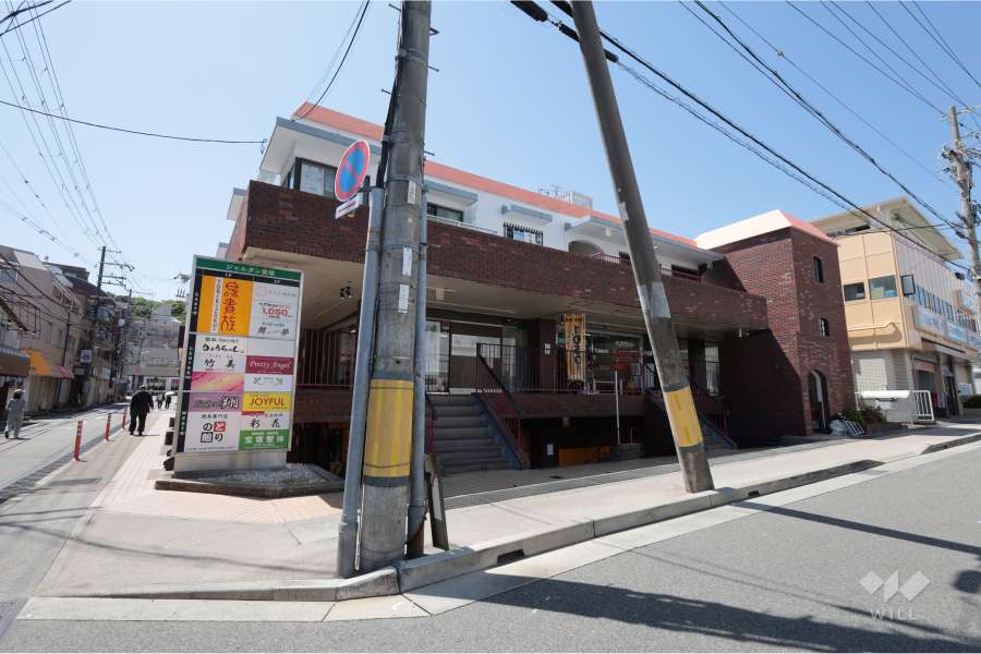 ジャルダン宝塚の外観（南東側から）