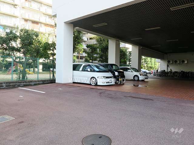 敷地内駐車場（屋内平面式）