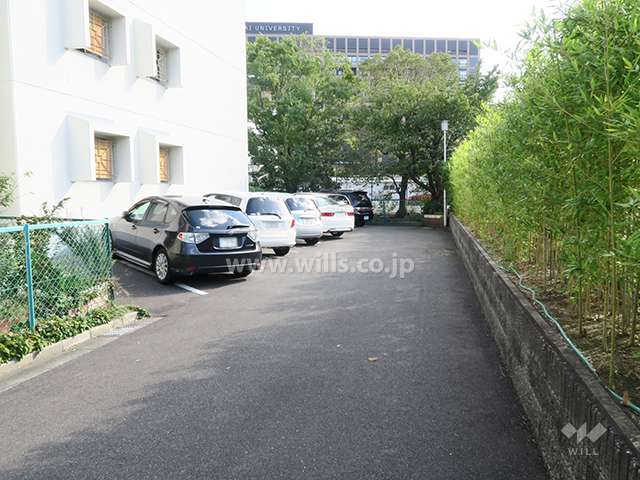 敷地内駐車場（屋外平面式）