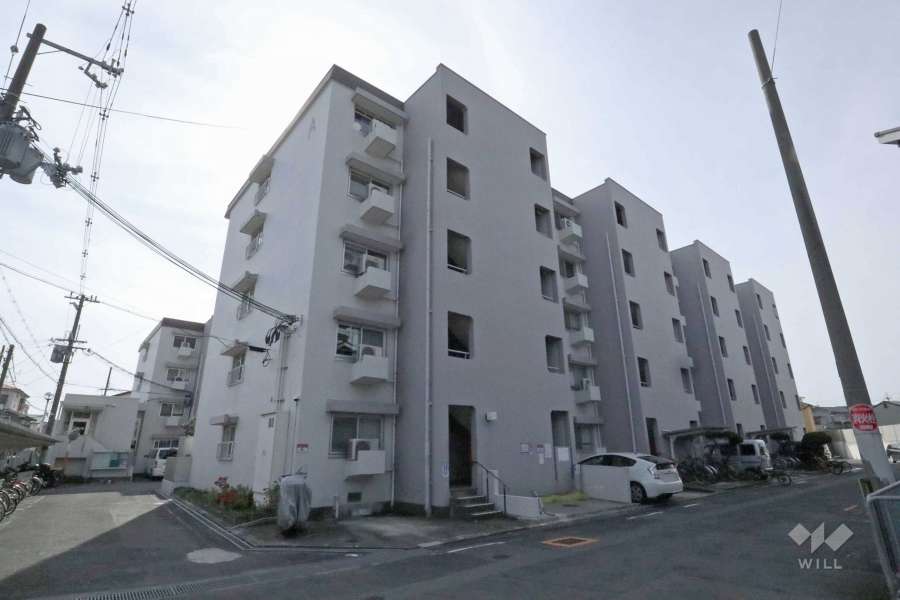 高槻ファミリーハイツA棟の外観(北東側から)