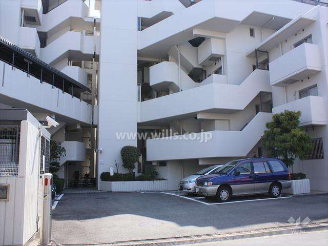 敷地内駐車場（屋外平面式）