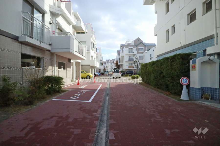 敷地南西側前面道路