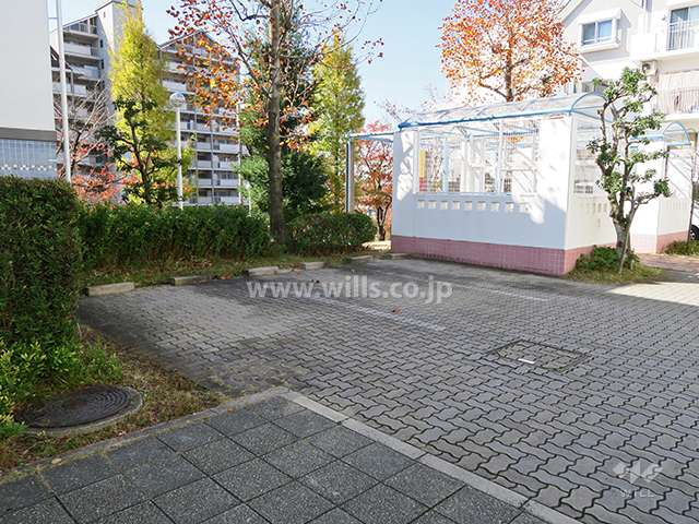 敷地内駐車場（屋外平面式）