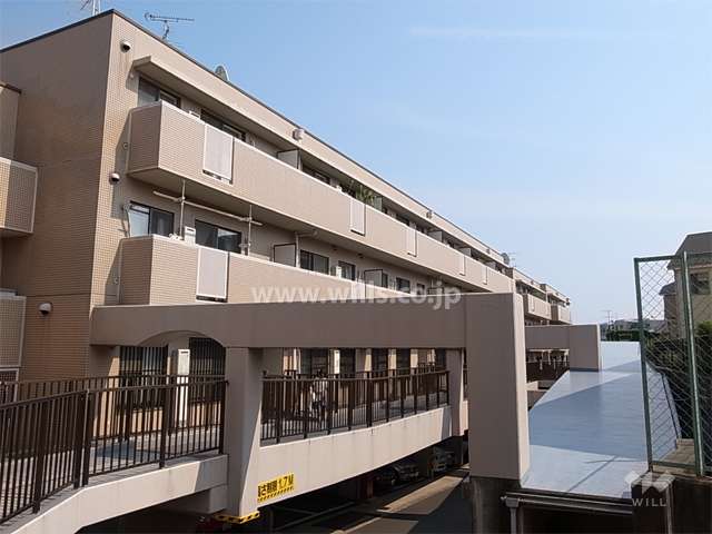 コスモ上野東の外観（北西側から）