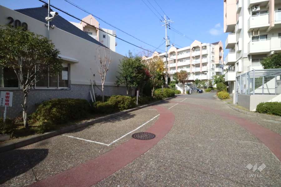 来客用駐車場（屋外平面式）