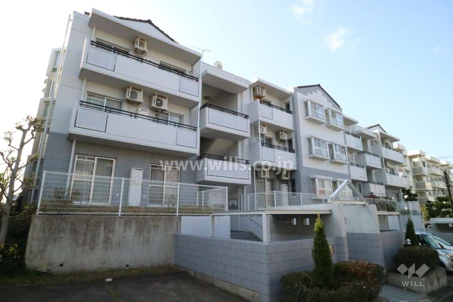 高槻阿武山二番街Ｅ01号棟の外観(北東側から)