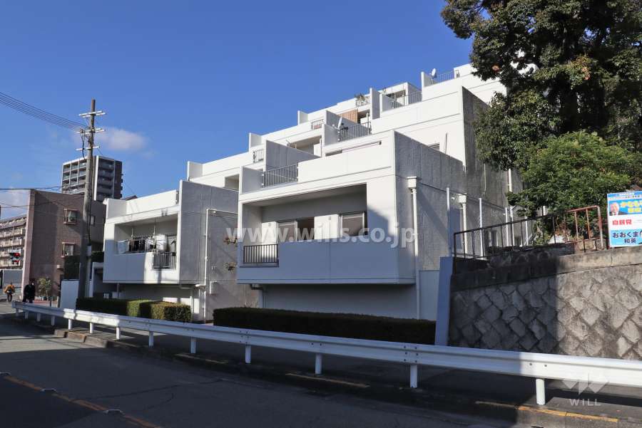 高槻広智寺ハイツの外観(南東側から)