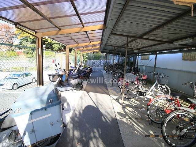 敷地内自転車置場