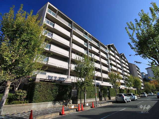 阪急ヒルズコート高槻1番館外観（南西側から）