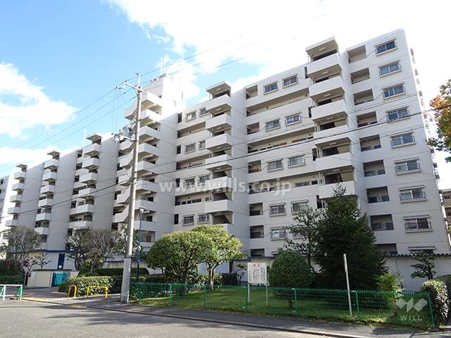 大和サニーハイツ高槻4棟の外観（北西側から）