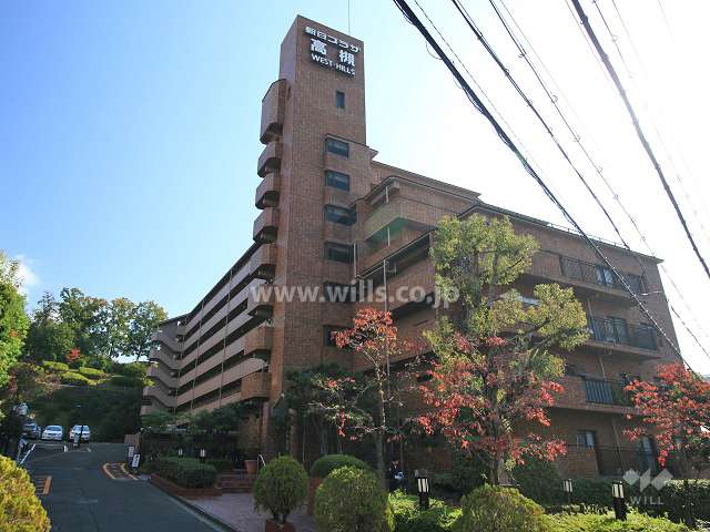 朝日プラザ高槻ウエストヒルズB棟外観（北西側から）