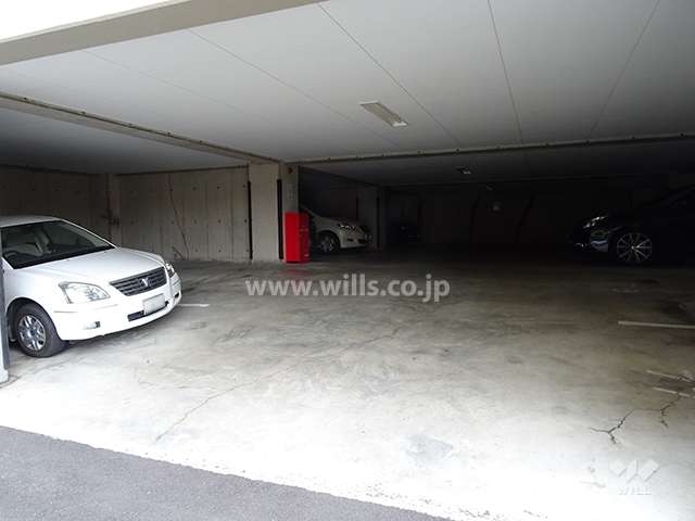 敷地内駐車場（屋内平面式）