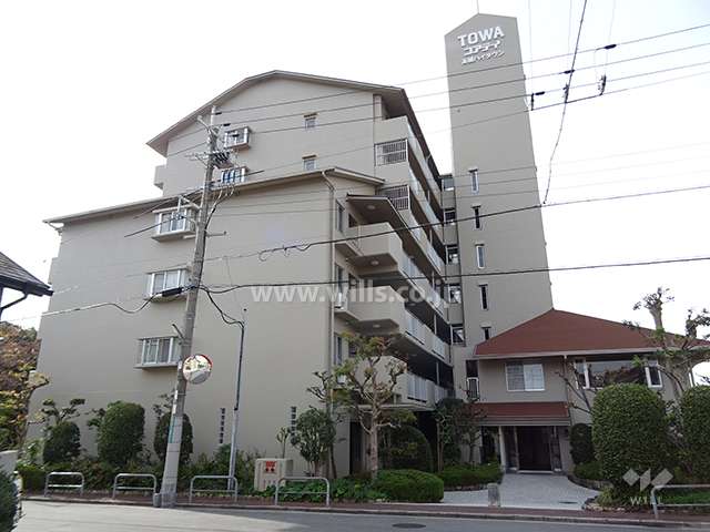 藤和コアティ高槻ハイタウンコアD棟の外観（東側から）