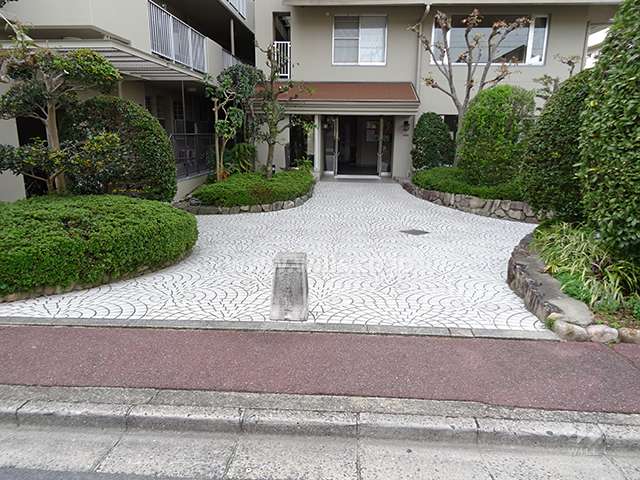 エントランスアプローチ