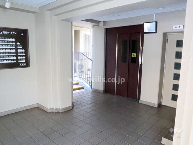 エントランス内　エレベーター