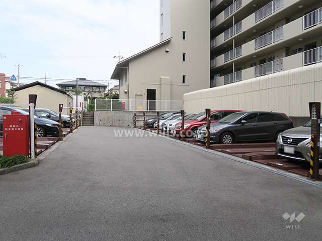 敷地内駐車場（屋外機械式）