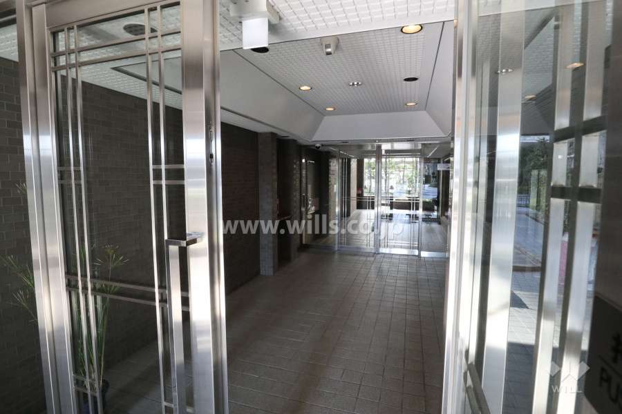 エントランス内