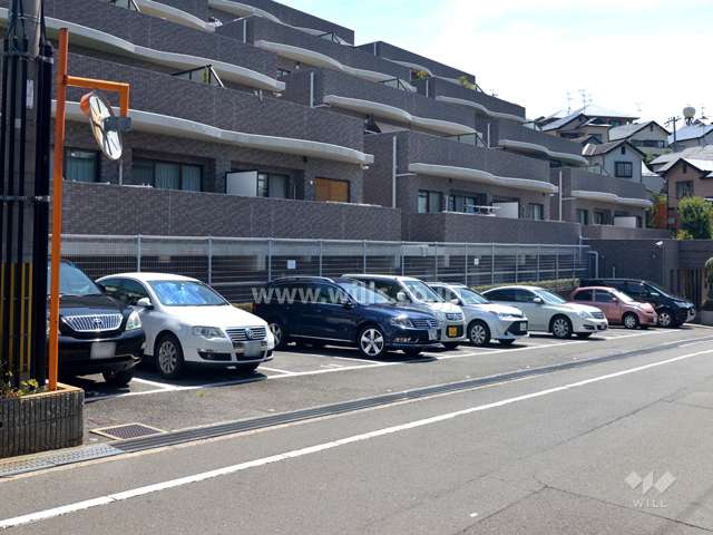 敷地内駐車場（屋外平面式）