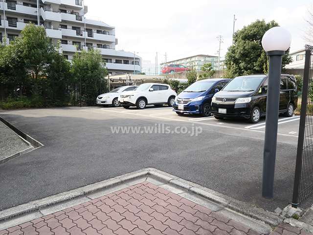 敷地内駐車場（屋外平面式）