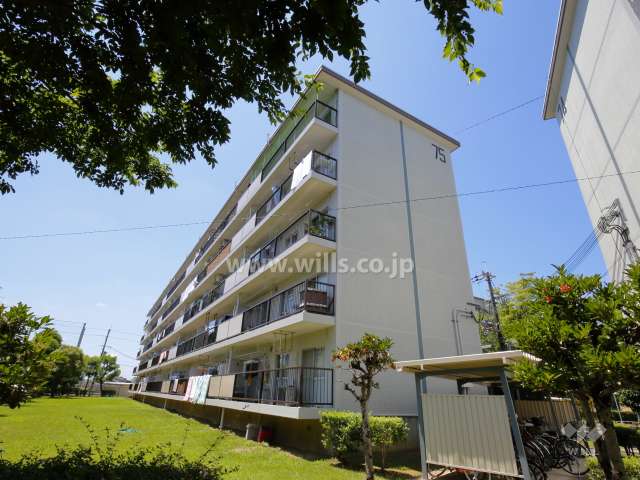 富田第二住宅75棟の外観（南東側から）