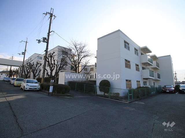 高槻グリーンハイツB棟の外観（北西側から）