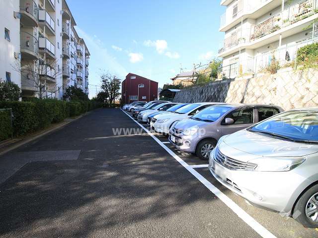 敷地内駐車場（屋外平面式）