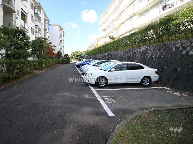 敷地内駐車場（屋外平面式）