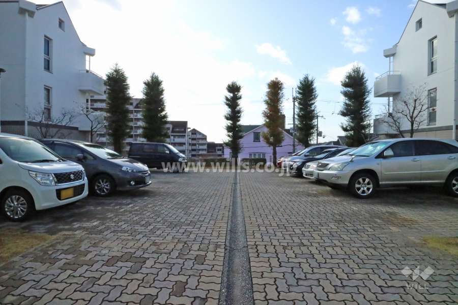 敷地内駐車場（屋外平面式）