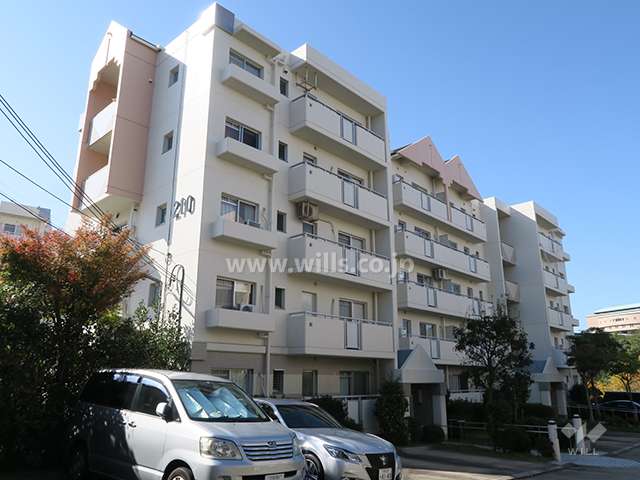 高槻阿武山二番街210号棟の外観北東側から